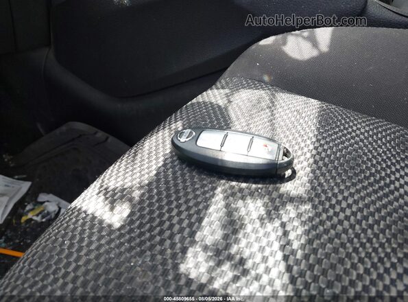 JN1BJ1CP4HW030800 2017 NISSAN ROGUE Silver Вид панелі приладів