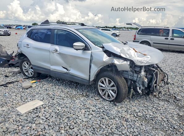 JN1BJ1CP4JW101564 2018 NISSAN ROGUE Silver Передня права чверть