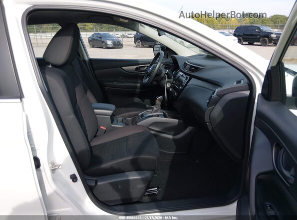 JN1BJ1CP4KW221771 2019 NISSAN ROGUE White Вид салону спереду