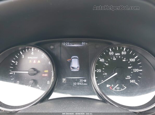 JN1BJ1CP6HW027459 2017 NISSAN ROGUE Red Widok tylnych siedzeń