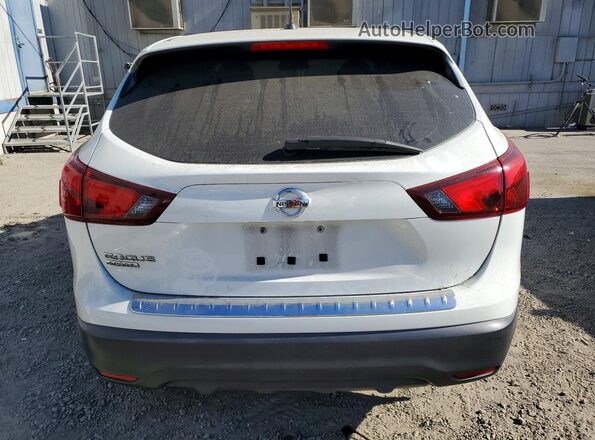 JN1BJ1CP7HW008015 2017 NISSAN ROGUE White Rear view