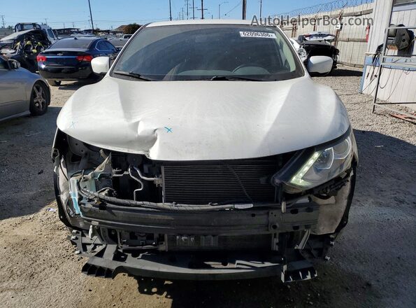 JN1BJ1CP7HW008015 2017 NISSAN ROGUE White Front view