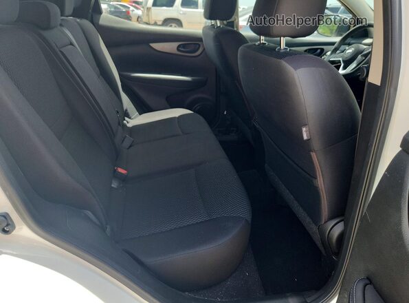 JN1BJ1CP7KW222252 2019 NISSAN ROGUE White Vista interior trasera