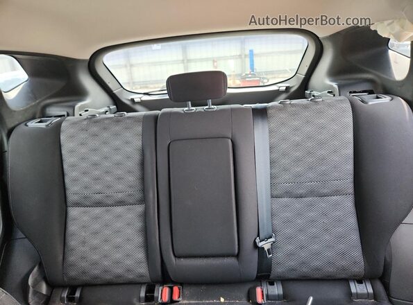 JN1BJ1CPXHW024869 2017 NISSAN ROGUE Silver Вид задніх сидінь