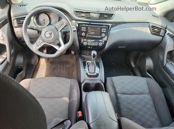 JN1BJ1CPXHW024869 2017 NISSAN ROGUE Silver Вид панелі приладів