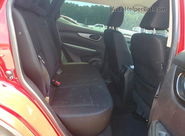 JN1BJ1CPXJW163874 2018 NISSAN ROGUE Красный Вид задней части салона