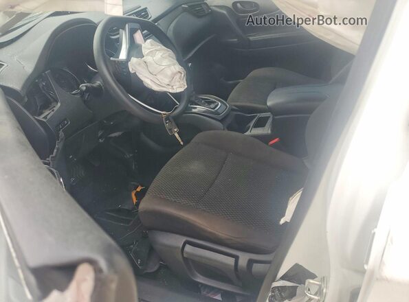 JN1BJ1CPXKW225615 2019 NISSAN ROGUE White Սալոնի դիմացի տեսք
