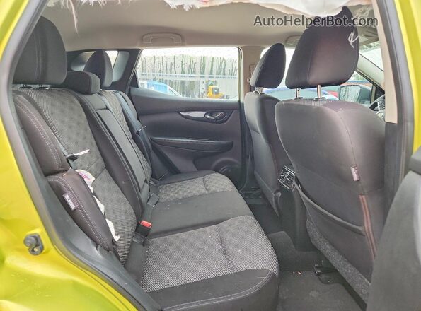 JN1BJ1CV7LW272276 2020 NISSAN ROGUE Green Vista interior trasera