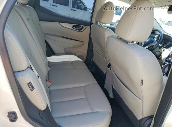 JN1BJ1CW3LW648934 2020 NISSAN ROGUE Белый Вид задней части салона