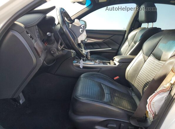 JN1BY1AP2JM180842 2018 INFINITI Q70 White Widok wnętrza z przodu
