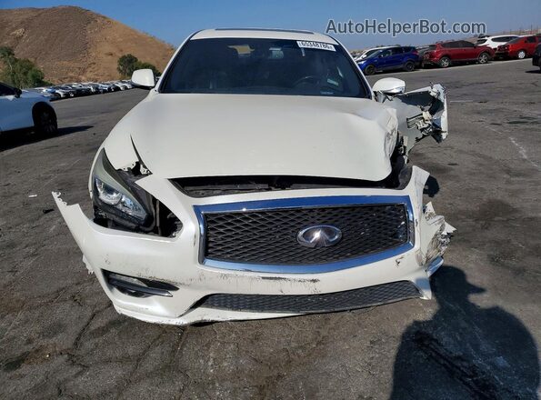 JN1BY1AP2JM180842 2018 INFINITI Q70 White Widok z przodu