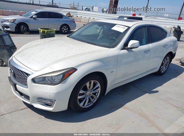 JN1BY1AP5JM180995 2018 INFINITI Q70 Белый Передняя левая четверть