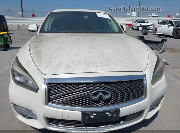 JN1BY1AP5JM180995 2018 INFINITI Q70 Белый Вид задней части салона