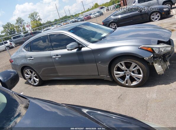 JN1BY1AP9HM740253 2017 INFINITI Q70 Gray Սալոնի հետևի տեսք