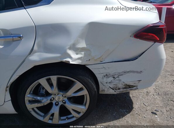 JN1BY1AR4HM770827 2017 INFINITI Q70 White Widok z przodu
