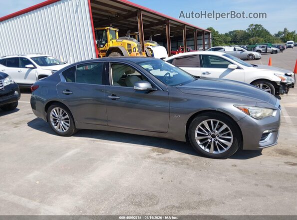 JN1CV7AR2JM280750 2018 INFINITI Q50 Серебряный Вид задней части салона