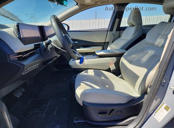 JN1DF0BBXRM736239 2024 NISSAN ARIYA Серый Вид салона спереди