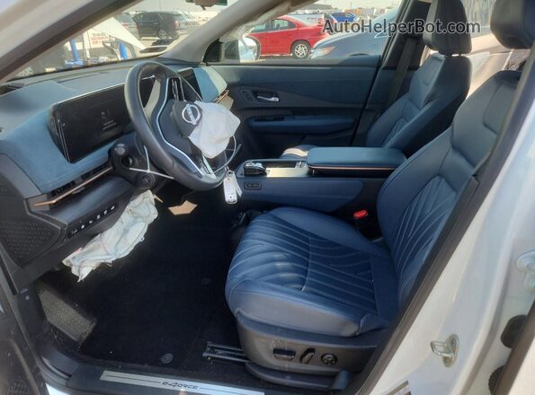 JN1DF0CD5RM734446 2024 NISSAN ARIYA White წინა სალონის ხედი