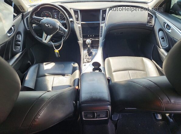 JN1EV7AP1LM207511 2020 INFINITI Q50 Silver Vista del salpicadero