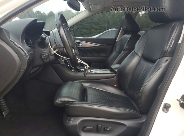 JN1EV7AP2GM303007 2016 INFINITI Q50 White Вид салону спереду