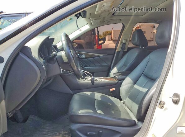JN1EV7AP3JM352840 2018 INFINITI Q50 Белый Вид салона спереди