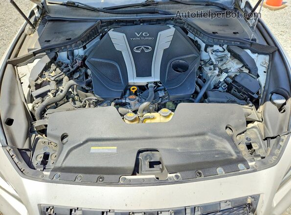 JN1EV7AP4HM731467 2017 INFINITI Q50 White Widok wnętrza z tyłu