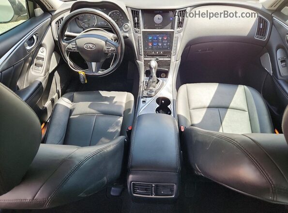 JN1EV7AP4HM731467 2017 INFINITI Q50 White Widok deski rozdzielczej