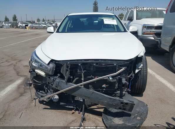 JN1EV7AP4JM357982 2018 INFINITI Q50 White Vista interior trasera