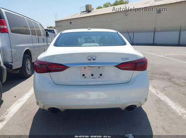 JN1EV7AP4JM357982 2018 INFINITI Q50 White 