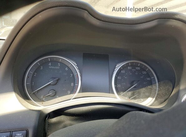 JN1EV7AP4KM512077 2019 INFINITI Q50 Silver Vista del cuadro de instrumentos