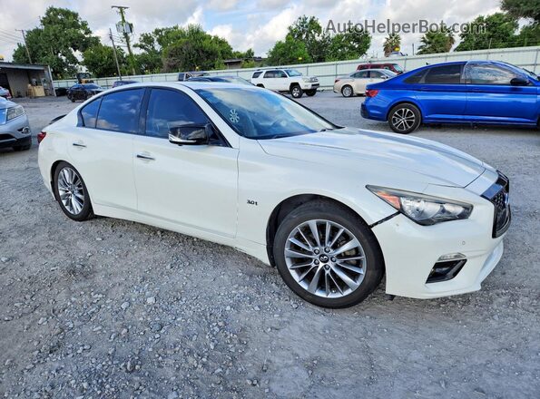 JN1EV7AP6JM361063 2018 INFINITI Q50 Белый Передняя правая четверть