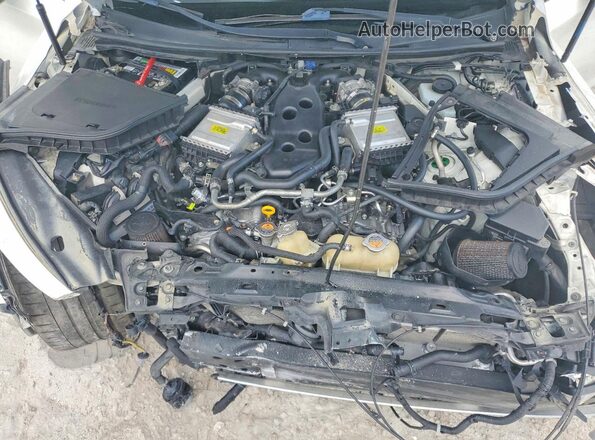 JN1EV7AP6JM363203 2018 INFINITI Q50 White Vista interior trasera