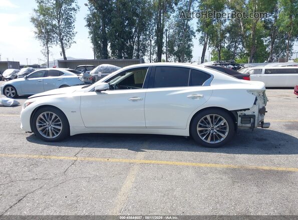 JN1EV7AP7JM360732 2018 INFINITI Q50 Белый 