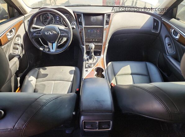 JN1EV7AP7JM592098 2018 INFINITI Q50 Белый 