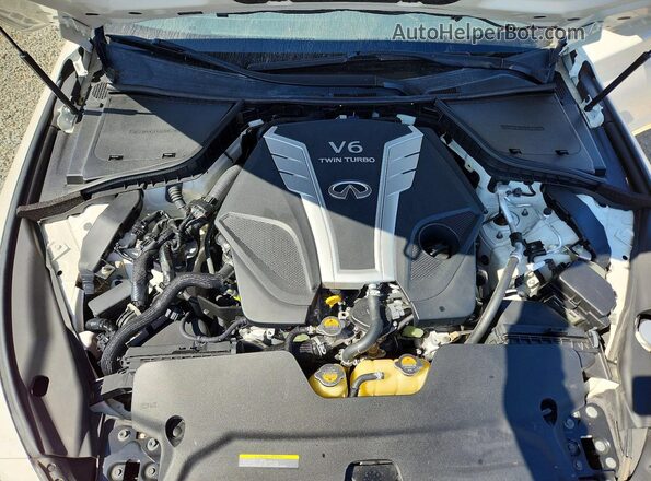 JN1EV7AP7JM592098 2018 INFINITI Q50 Белый 