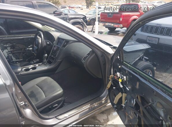 JN1EV7AP7LM203107 2020 INFINITI Q50 Gray Front interior view