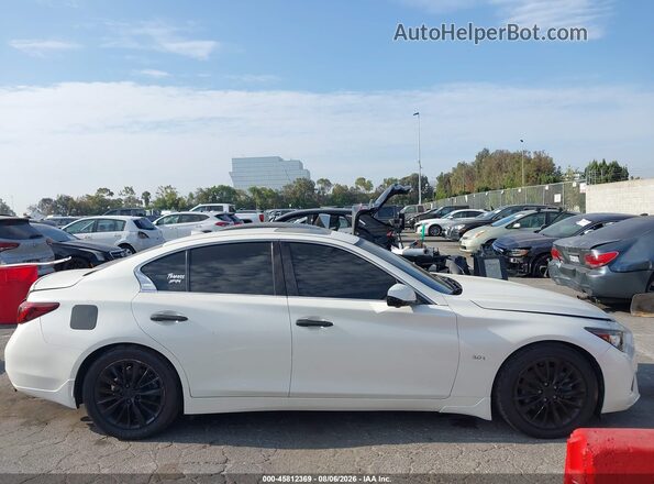 JN1EV7AP8JM352154 2018 INFINITI Q50 White Вид задньої частини салону