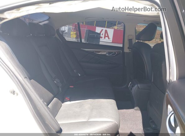 JN1EV7AP8JM352381 2018 INFINITI Q50 White VIN კოდის სტიკერის ხედი