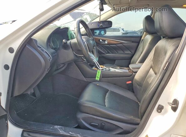 JN1EV7AP8KM510347 2019 INFINITI Q50 White Front interior view