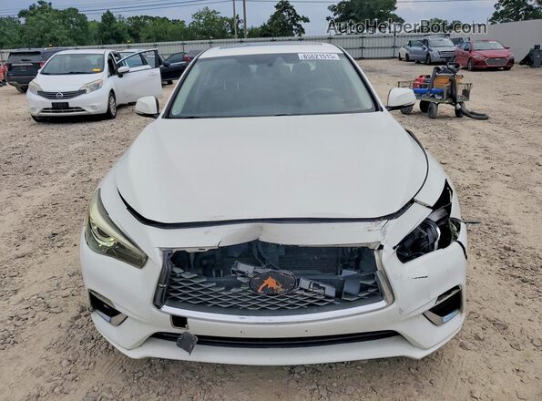 JN1EV7APXJM361762 2018 INFINITI Q50 White Вид спереду