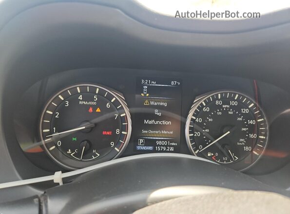 JN1EV7APXKM510642 2019 INFINITI Q50 White Vista del cuadro de instrumentos