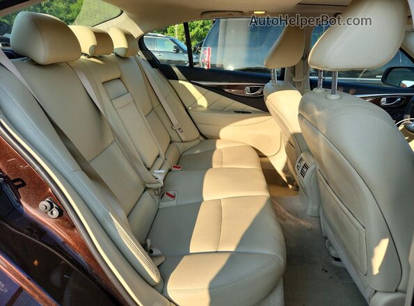 JN1EV7AR0JM443601 2018 INFINITI Q50 Brown Rear seats view