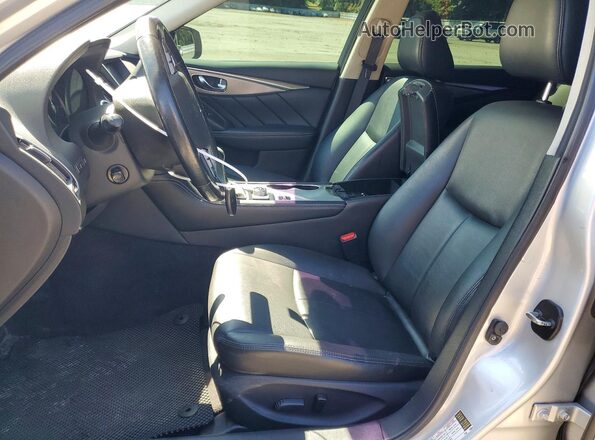 JN1EV7AR1HM831740 2017 INFINITI Q50 Серебряный Вид салона спереди