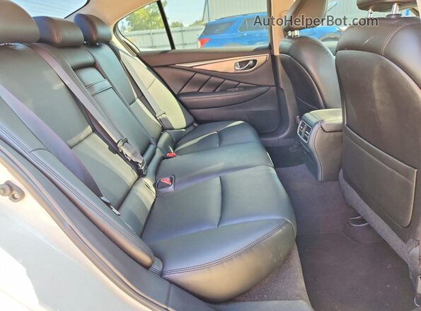 JN1EV7AR2HM832282 2017 INFINITI Q50 White Rear seats view