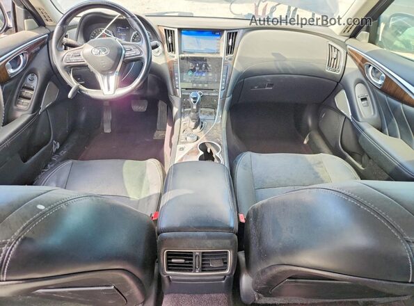 JN1EV7AR2JM444197 2018 INFINITI Q50 Gray Vista del salpicadero