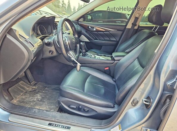 JN1EV7AR3JM433144 2018 INFINITI Q50 Teal Вид салону спереду