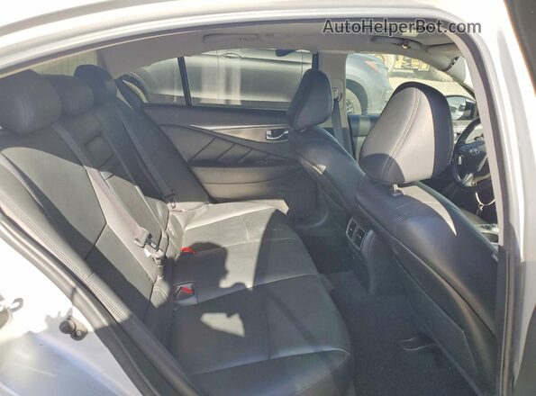 JN1EV7AR4HM838519 2017 INFINITI Q50 Silver Vista de los asientos traseros