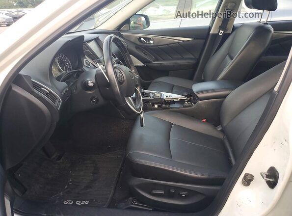 JN1EV7AR5HM835323 2017 INFINITI Q50 Белый Вид салона спереди