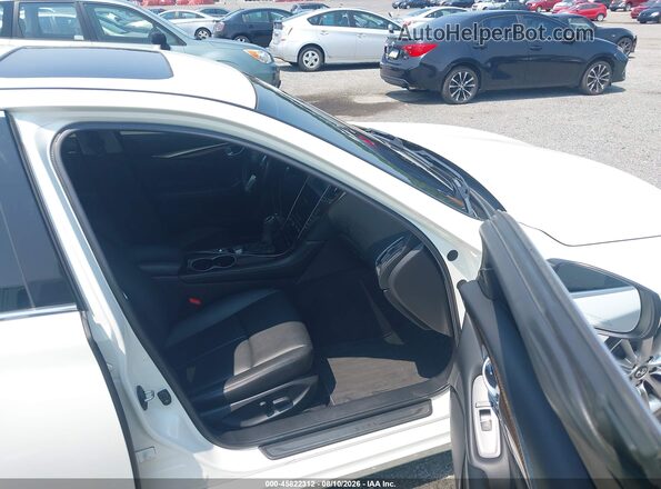 JN1EV7AR7JM430439 2018 INFINITI Q50 White Widok wnętrza z przodu