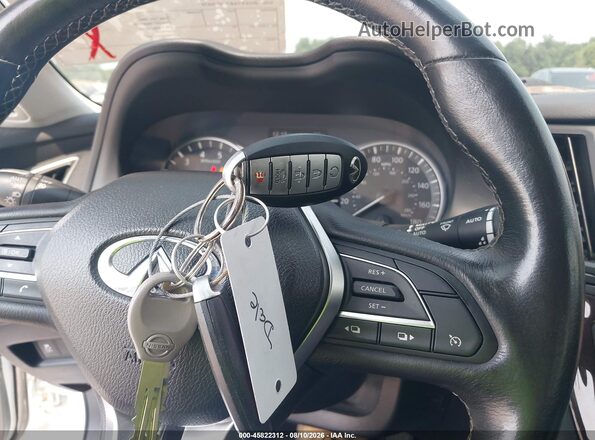 JN1EV7AR7JM430439 2018 INFINITI Q50 White Widok deski rozdzielczej